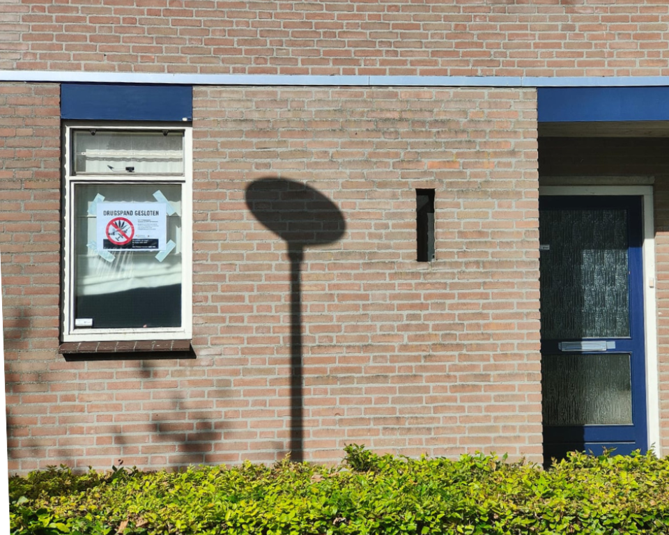 Woning gesloten in Hapert na vondst hennepkwekerij