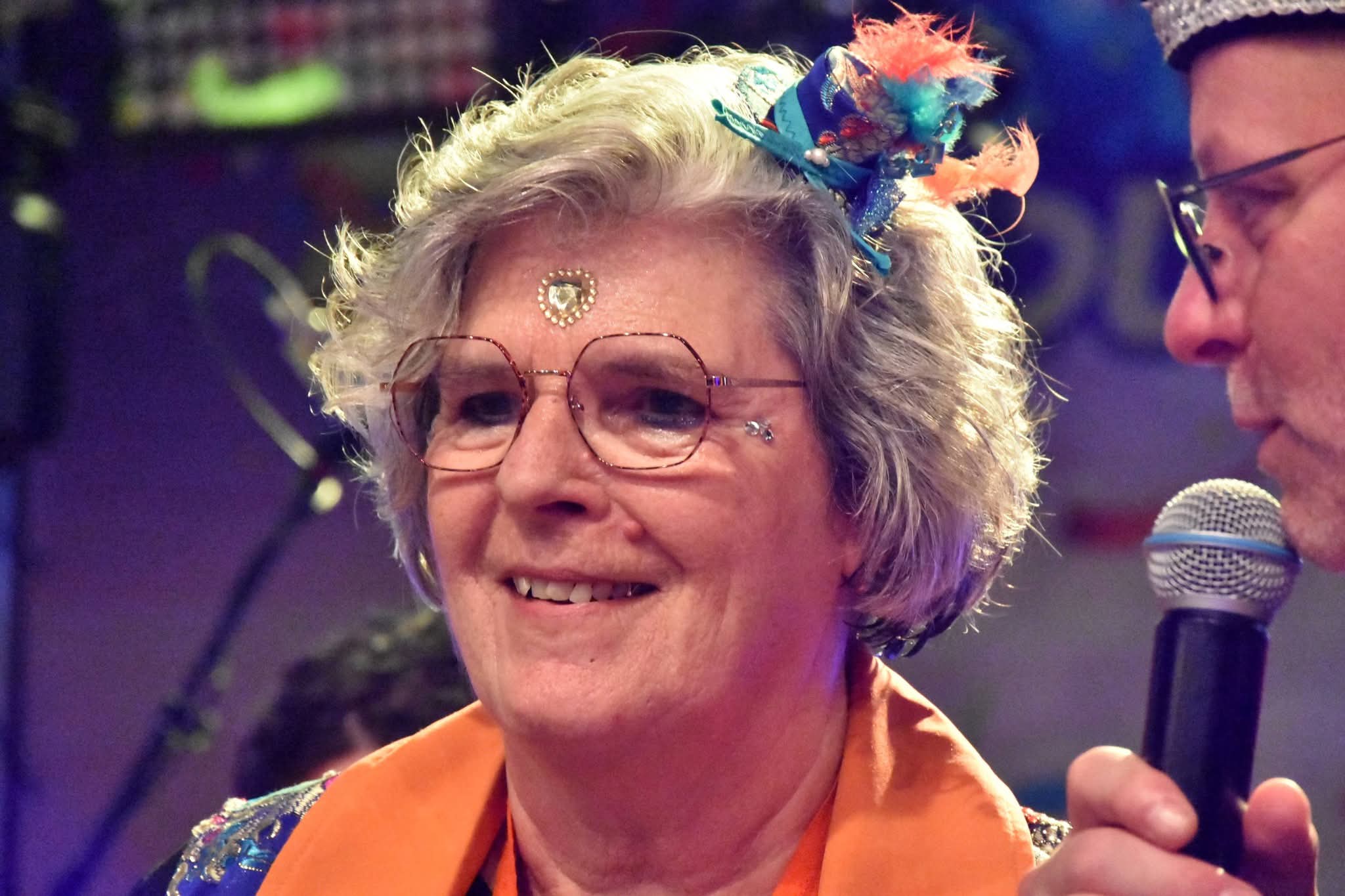 "Hoogste Onderscheiding van Verdiensten 2026 c.v. de Pintewippers voor 🟡🔵Gonnie van Gisbergen🔵🟡