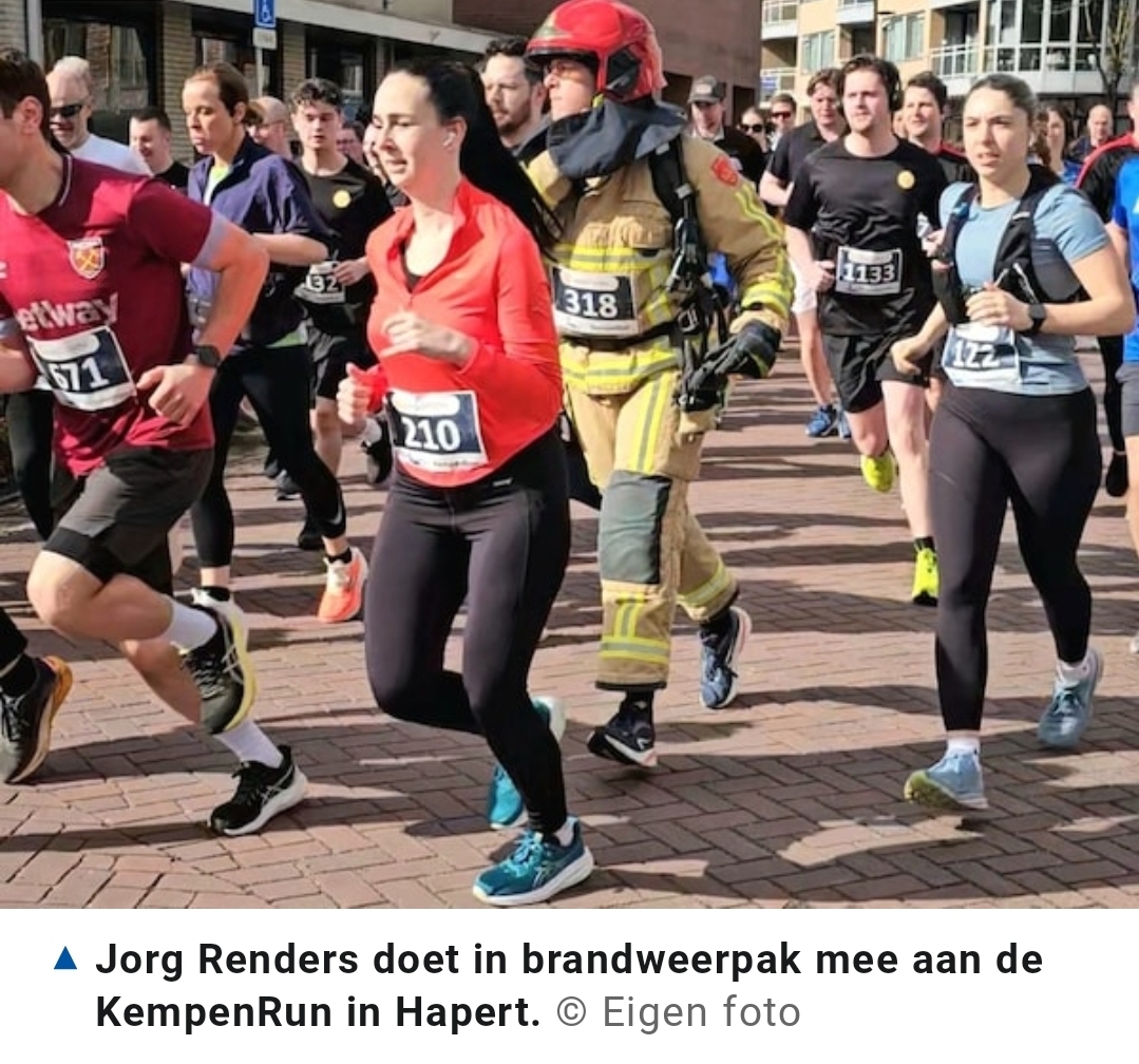 10 kilometer rennen in snikheet brandweerpak: ‘De laatste kilometers waren zwaar’