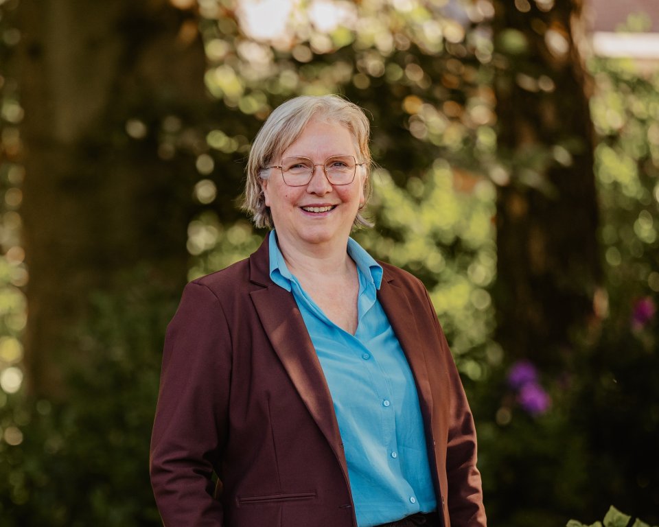 Uitnodiging afscheidsreceptie wethouder Hanneke van Dongen-Hermans