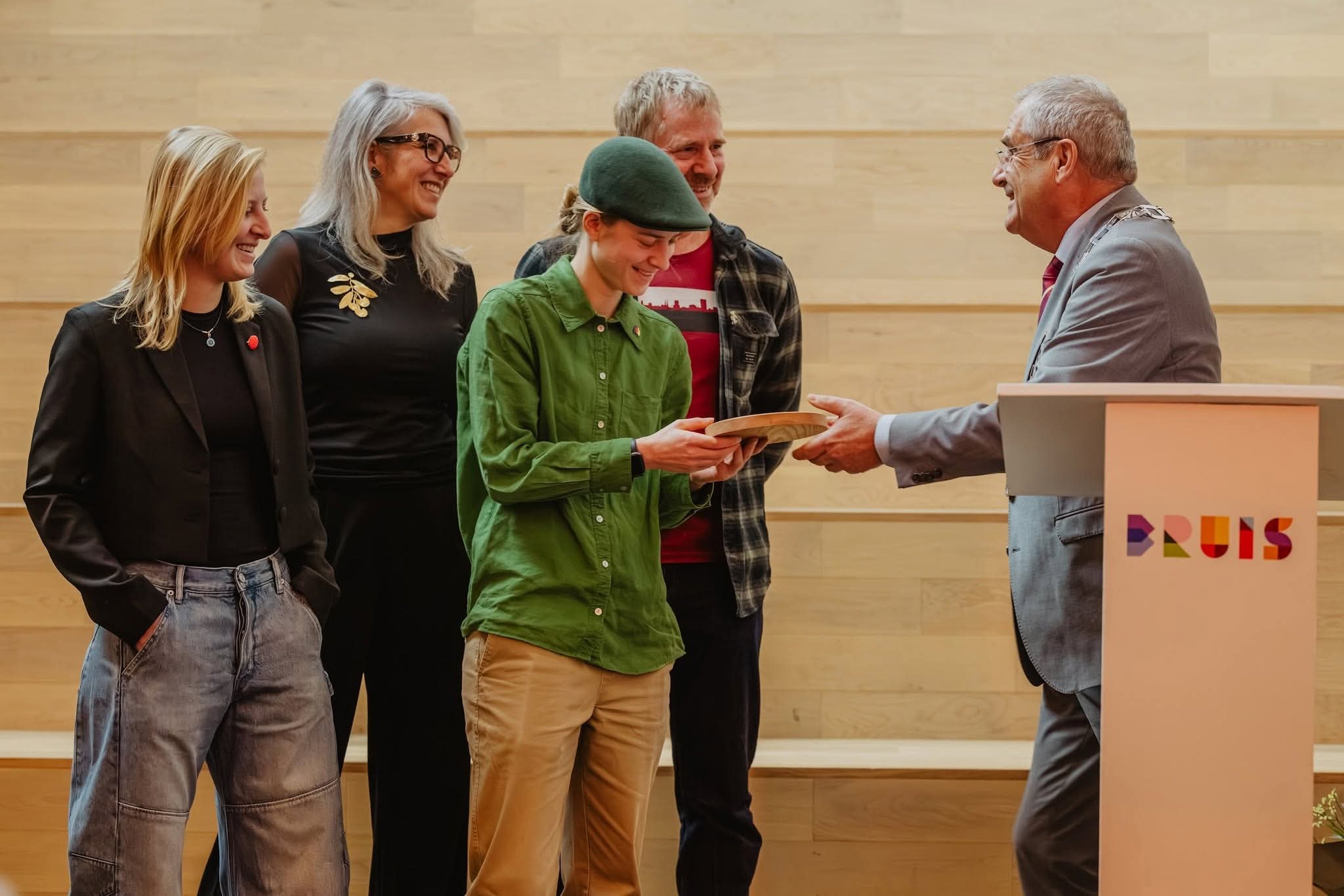 𝗪𝗶𝗲 𝘃𝗲𝗿𝗱𝗶𝗲𝗻𝘁 𝘃𝗼𝗹𝗴𝗲𝗻𝘀 𝗷𝗼𝘂 𝗲𝗲𝗻 𝗴𝗲𝗺𝗲𝗲𝗻𝘁𝗲𝗹𝗶𝗷𝗸𝗲 𝗽𝗿𝗶𝗷𝘀? 🏅