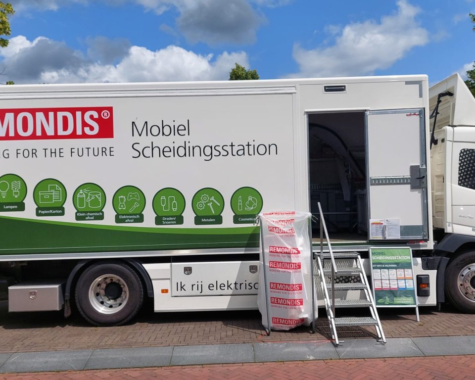 Lever je opblaasbaar zomerplastic in bij het Mobiel Scheidingsstation